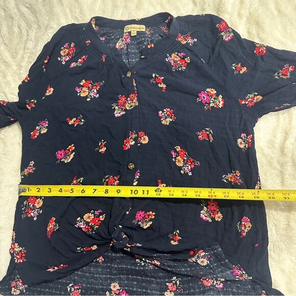 Democracy Size S Navy Pink Floral Button Front Blouse Top Summer Casual Resort - Picture 13 of 13